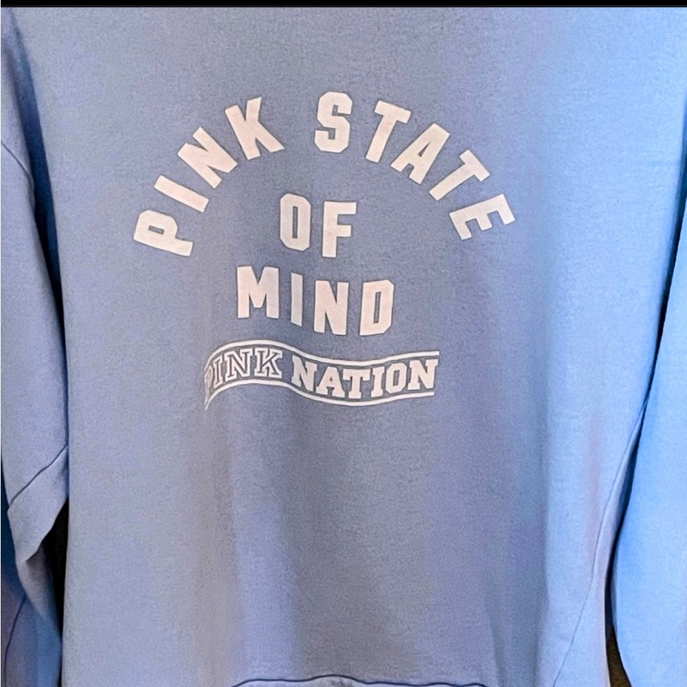 💗 💙 PINK Victoria’s Secret Blue Oversized Sweatshirt      size Medium - Picture 3 of 4